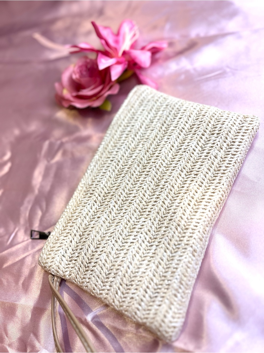 SHEIN Cream Woven Wristlet Clutch